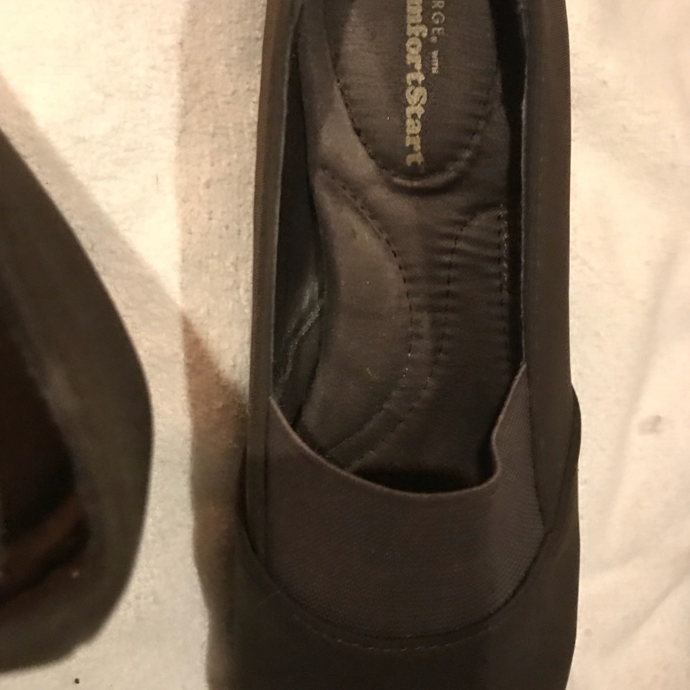 Shoes - Picture 6 of 6